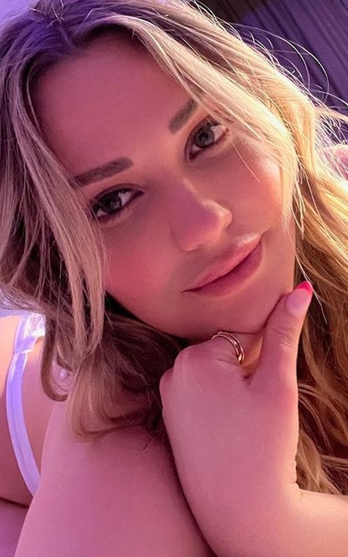 Bienvenido al mundo seductor de Daniela Placer